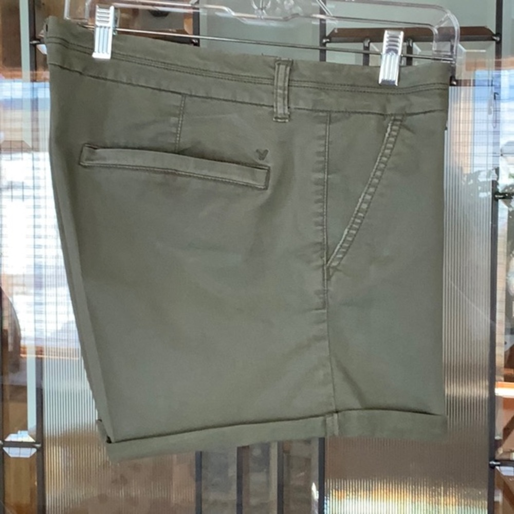 🦅AMERICAN EAGLE MIDI TWILL SHORTS -LIKE NEW